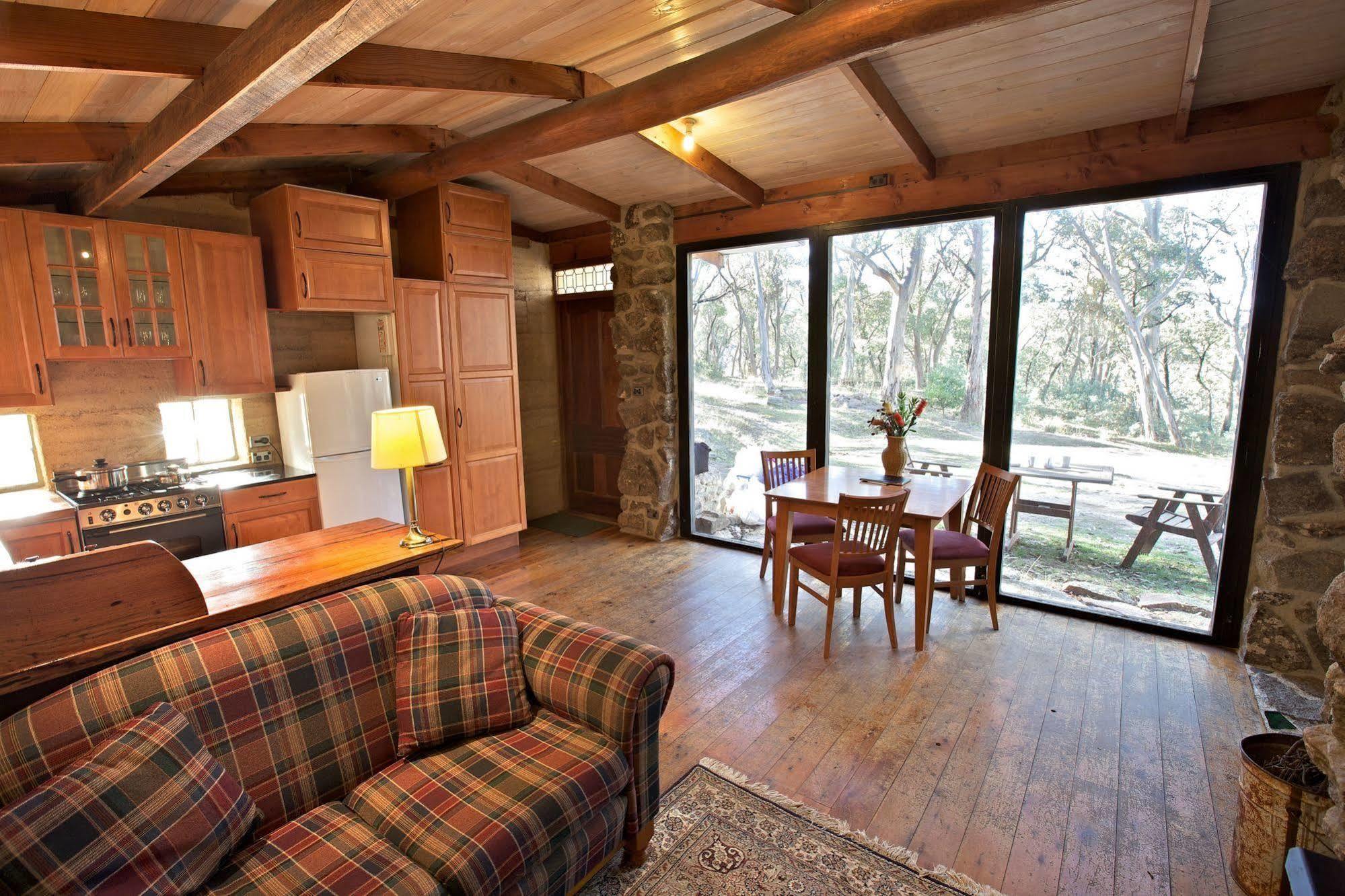 Snowy Wilderness Villa Ingebyra Exterior photo